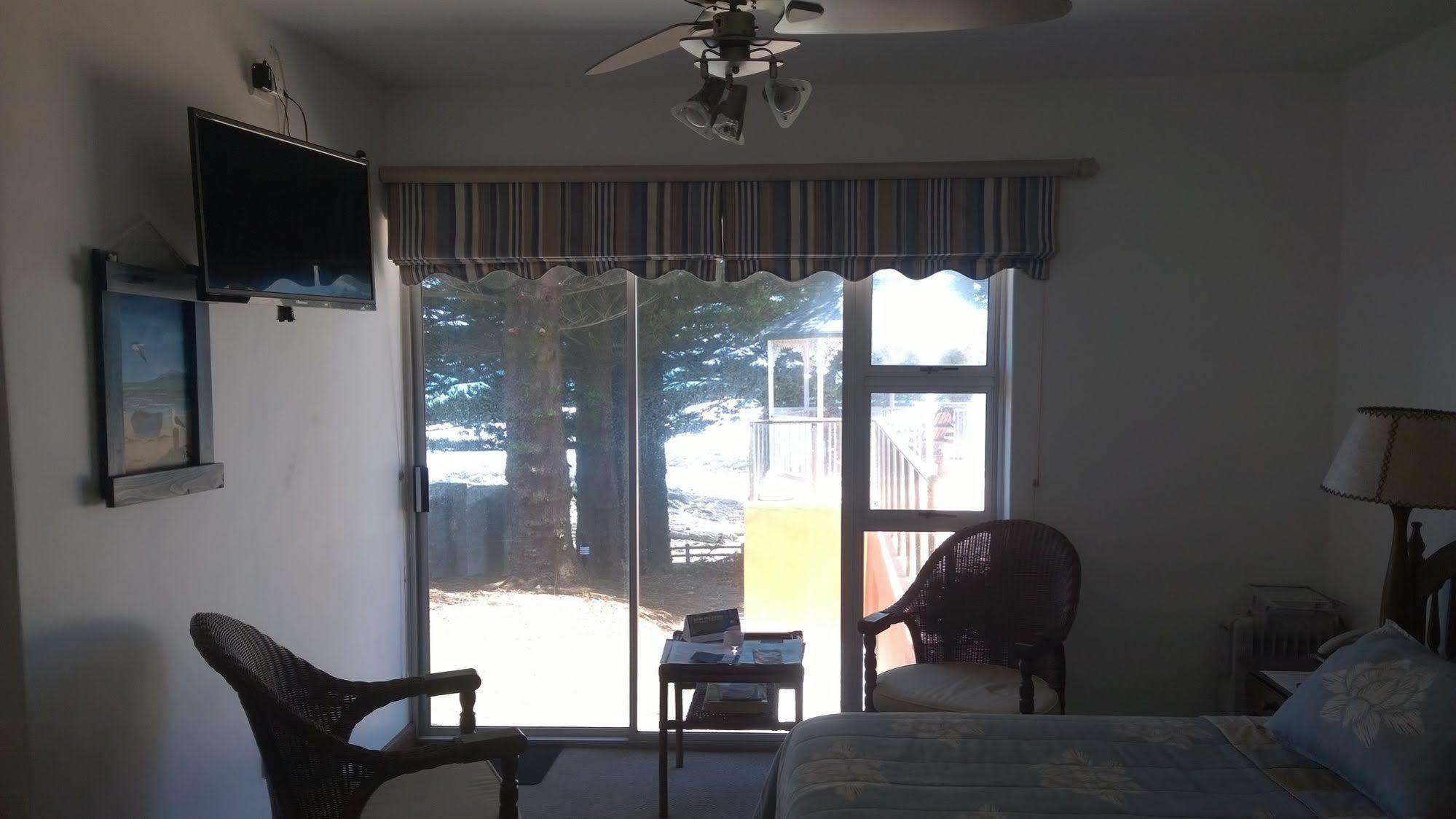 Sea Otters Lodge Kini Bay Buitenkant foto