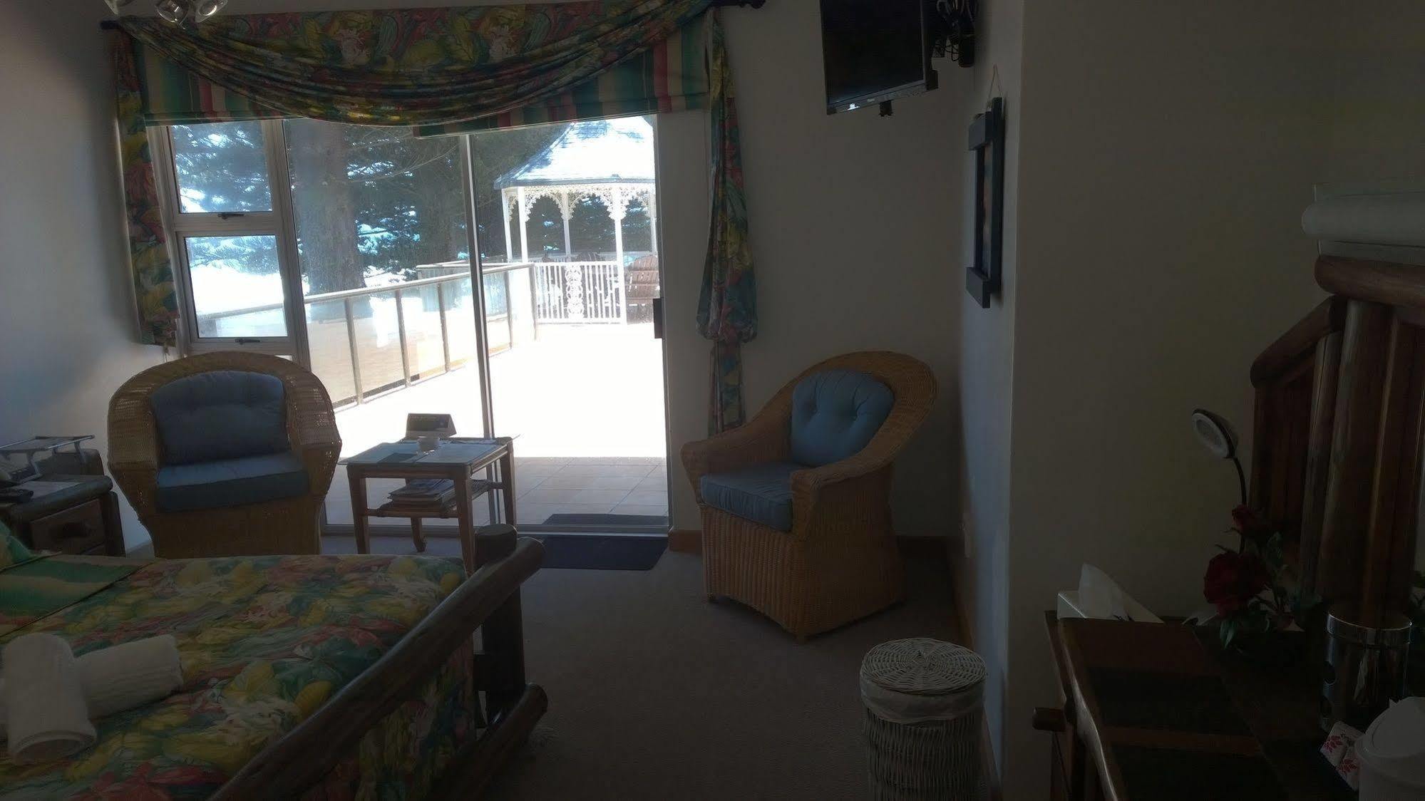 Sea Otters Lodge Kini Bay Buitenkant foto