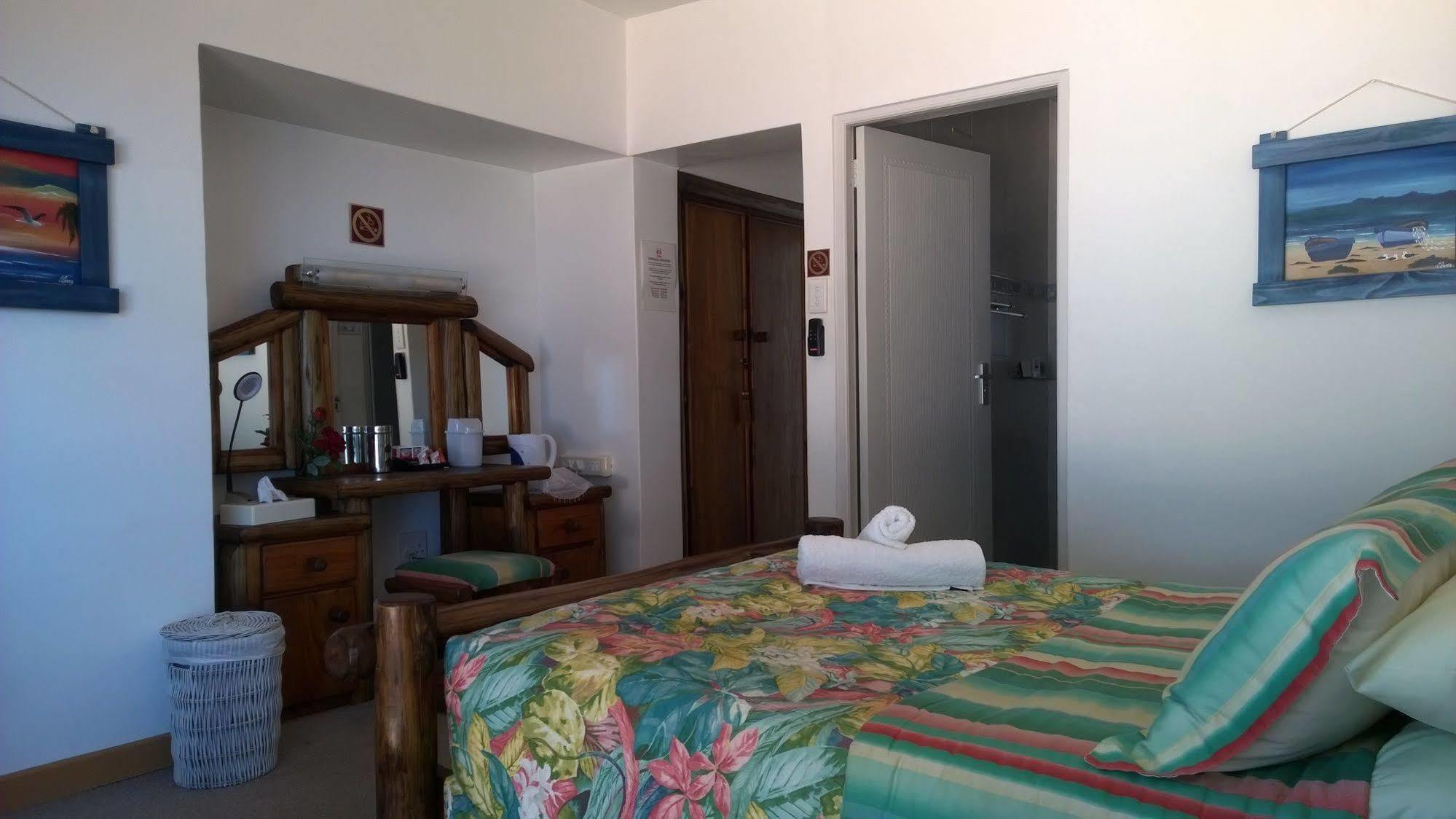 Sea Otters Lodge Kini Bay Buitenkant foto
