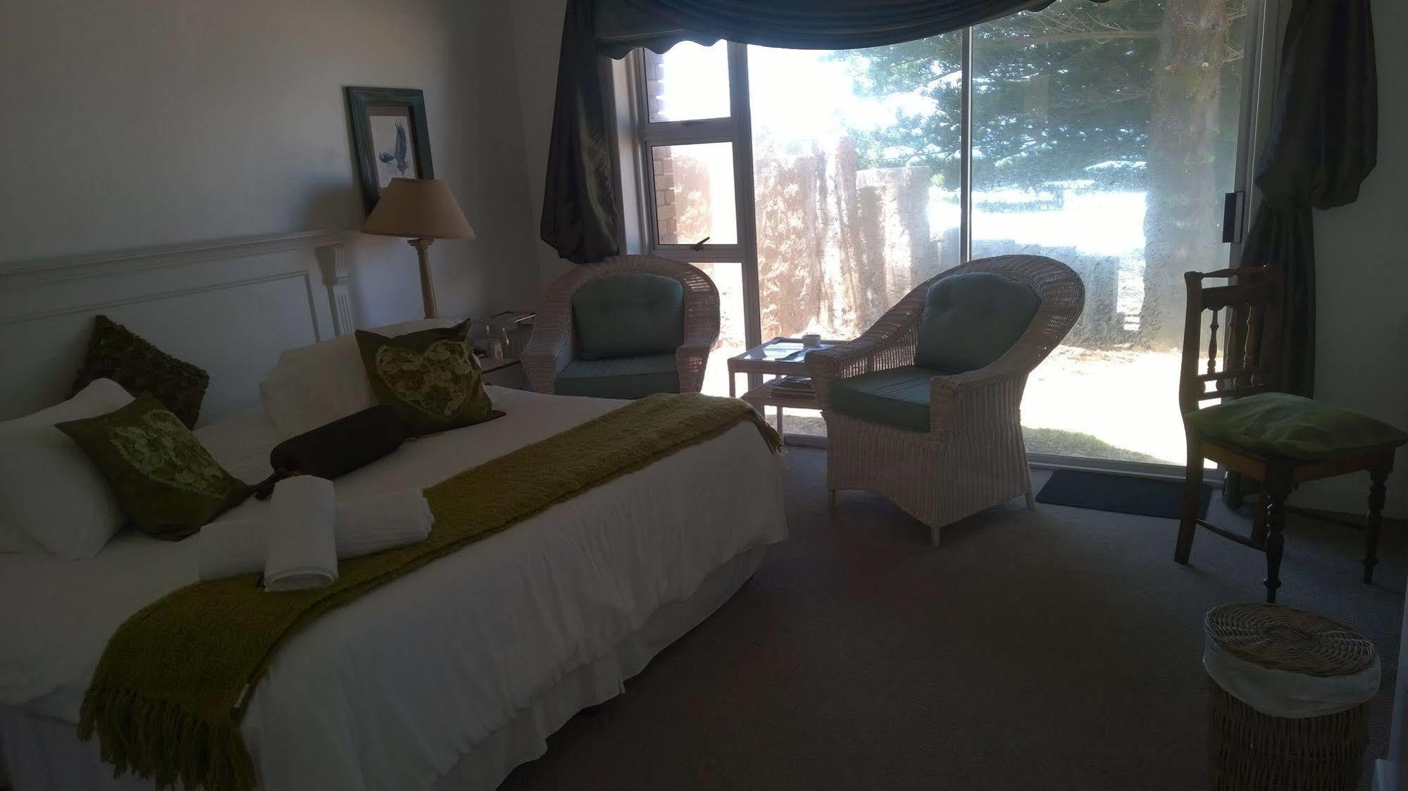 Sea Otters Lodge Kini Bay Buitenkant foto