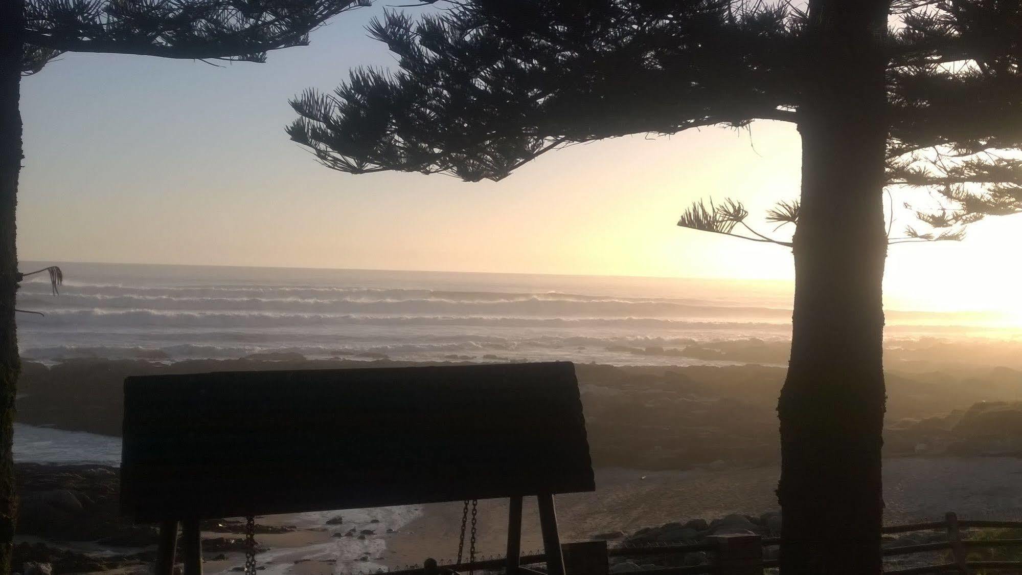 Sea Otters Lodge Kini Bay Buitenkant foto